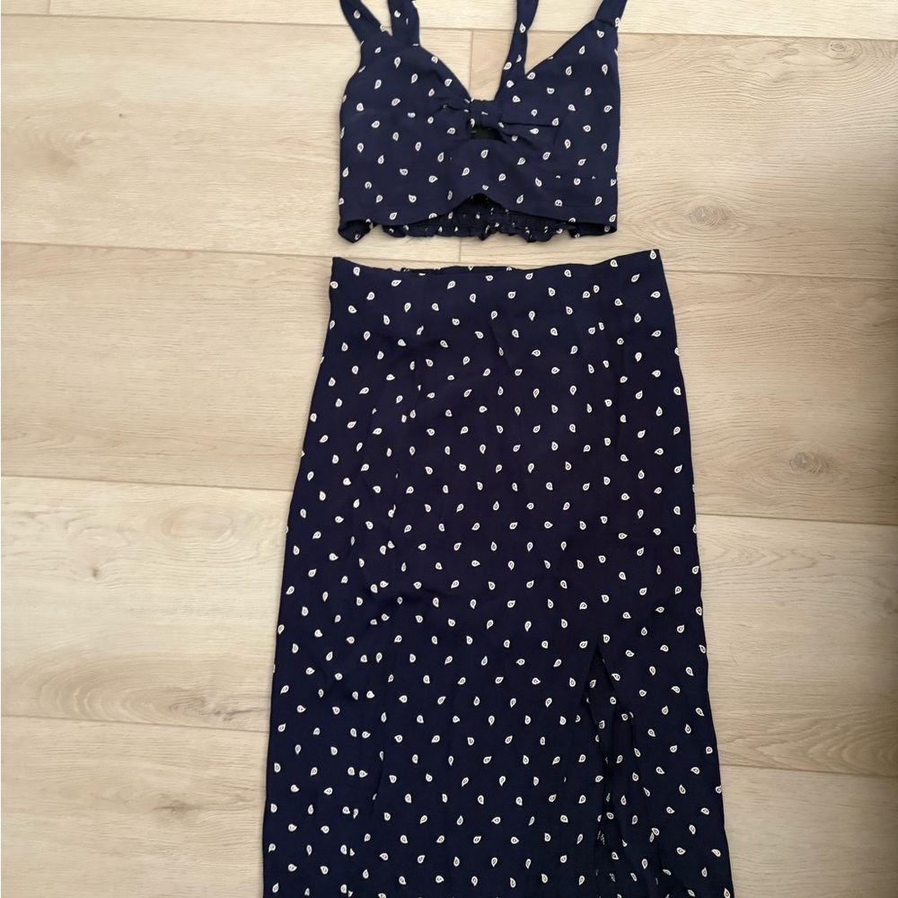 Reformation Dark Blue Set with White Patterns